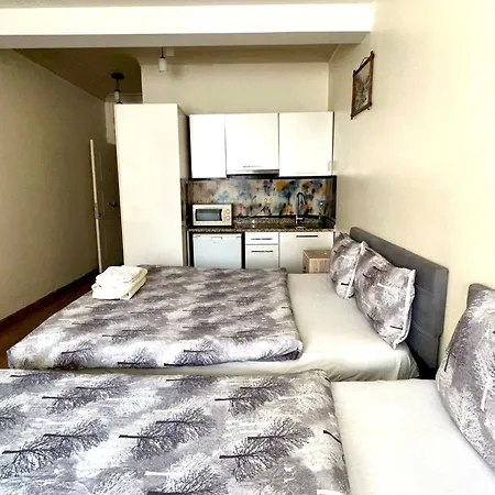Center Two Aparthotel *